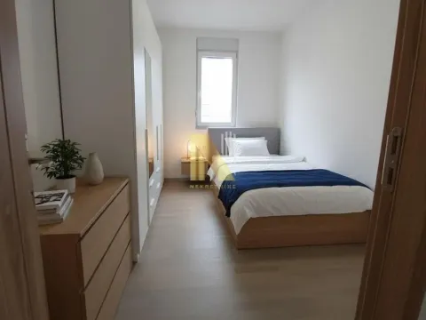 Prodaja, trosoban stan, 78m², Petrovaradin, Novi Sad - image 24