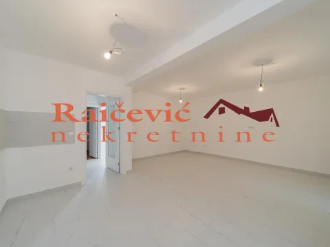 Sale, three bedroom apartment, 82m², Grocka, Beograd - image 3