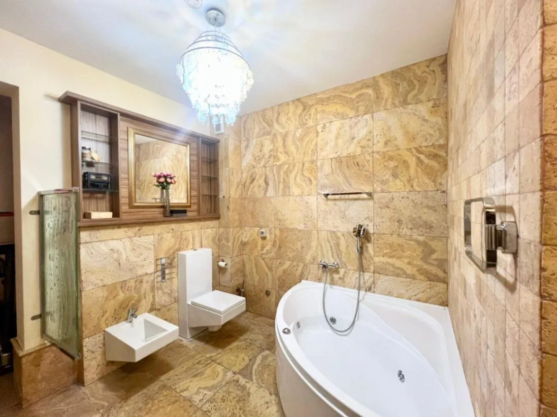 Rent, two bedroom apartment, 154m², Gorica C, Podgorica