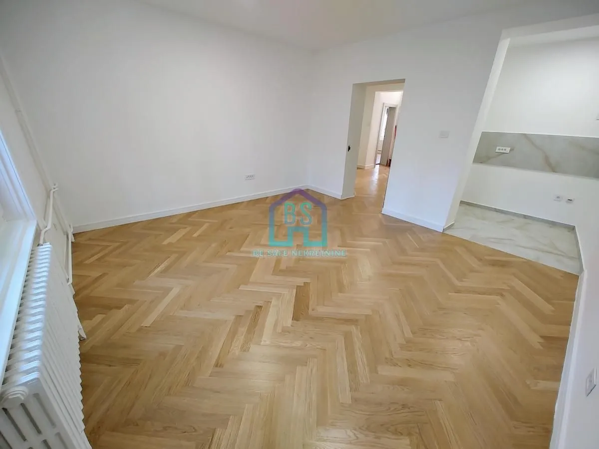 Prodaja, trosoban stan, 85m², Stari grad, Novi Sad