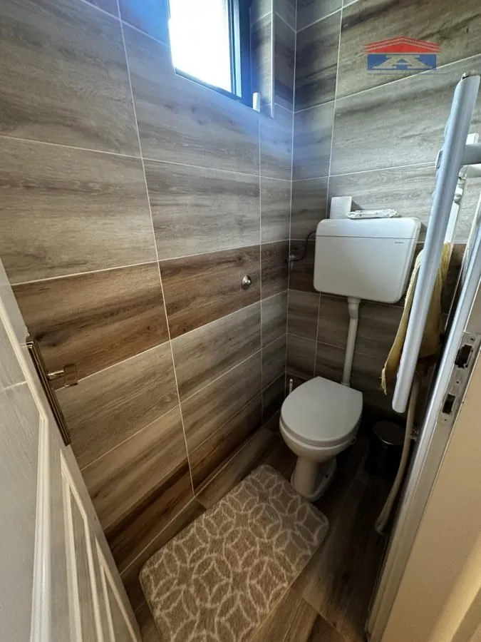 Prodaja, četvorosoban stan, 116m², Grbavica, Novi Sad Sve Podlokacije