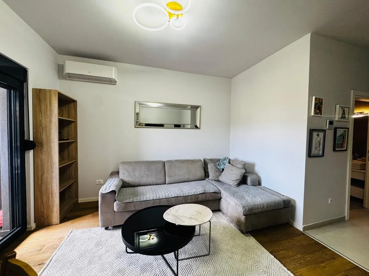 Izdavanje, garsonjera, 35m², Centar, Podgorica