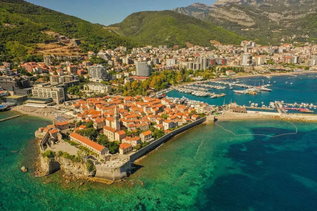 Sale, house, 690m², Centar, Budva