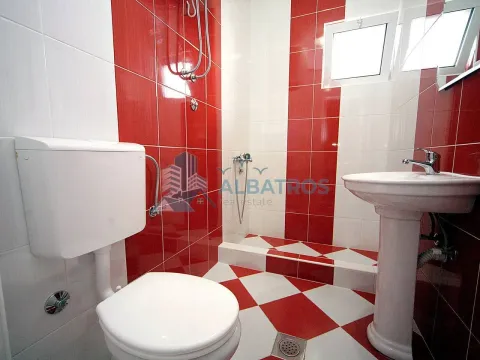 Rent, apartment, 200m², Sutomore, Bar - image 8