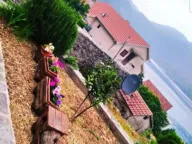 Izdavanje, kuća, 170m², Kostanjica, Kotor - image 15