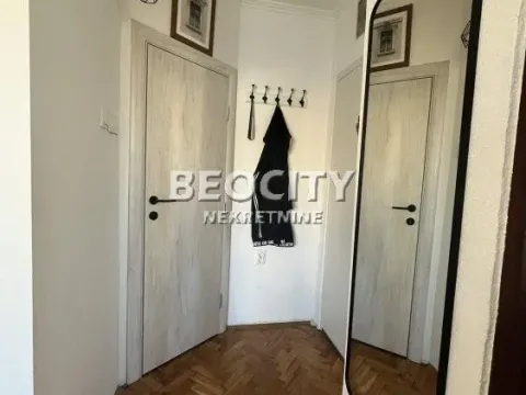 Prodaja, jednosoban stan, 32m², Centar, Novi Sad - image 6