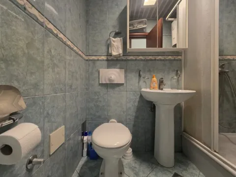 Izdavanje, dvosoban stan, 64m², Gorica C, Podgorica - image 10