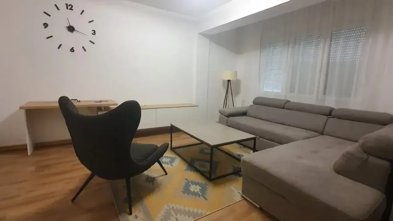 Izdavanje, stan, 68m², Tivat, Crna Gora