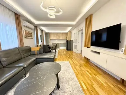 Izdavanje, kuća, 140m², Donja Gorica, Podgorica - image 5