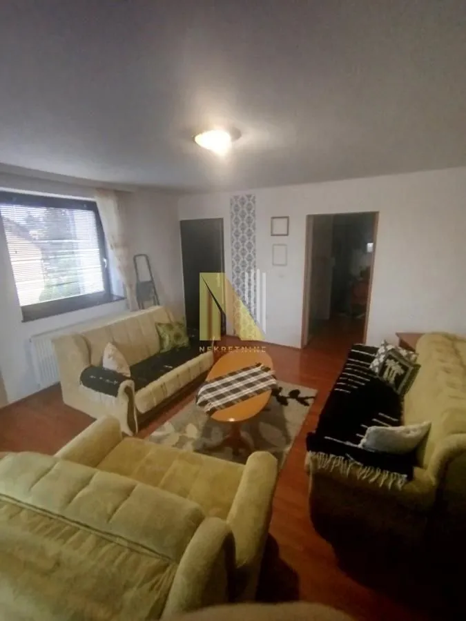 Izdavanje, dvosoban stan, 75m², Petrovaradin, Novi Sad