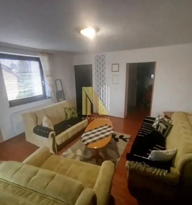 Izdavanje, dvosoban stan, 75m², Petrovaradin, Novi Sad