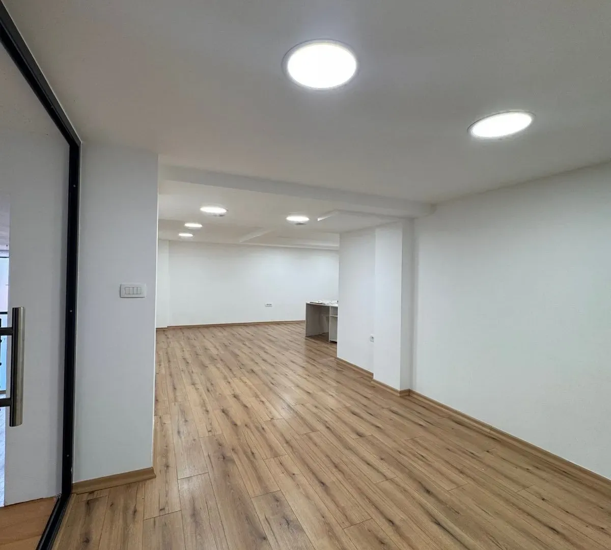 Rent, four bedroom apartment, 200m², Bečići, Budva