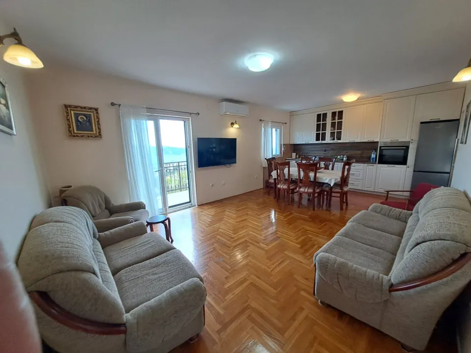Rent, three bedroom apartment, 100m², Srbina, Herceg Novi