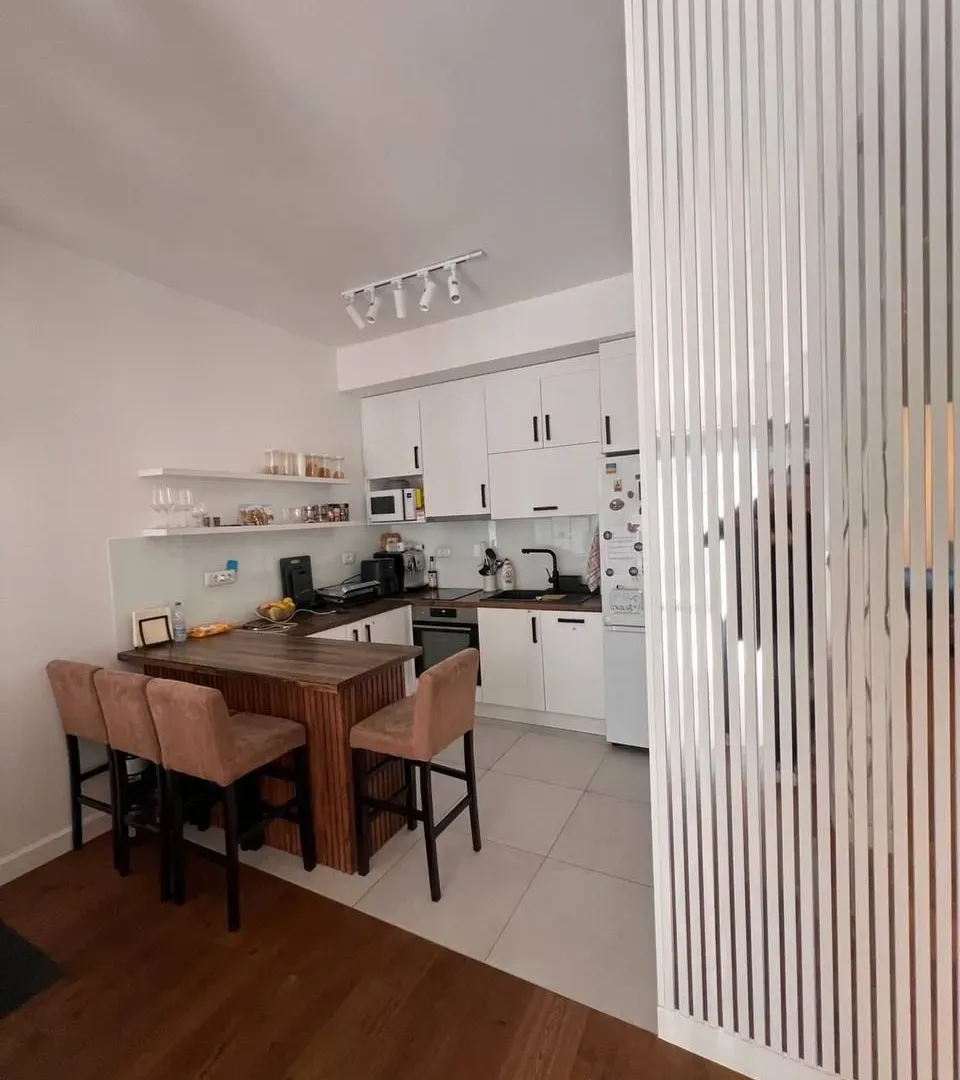 Prodaja, jednosoban stan, 65m², Soho City, Bar