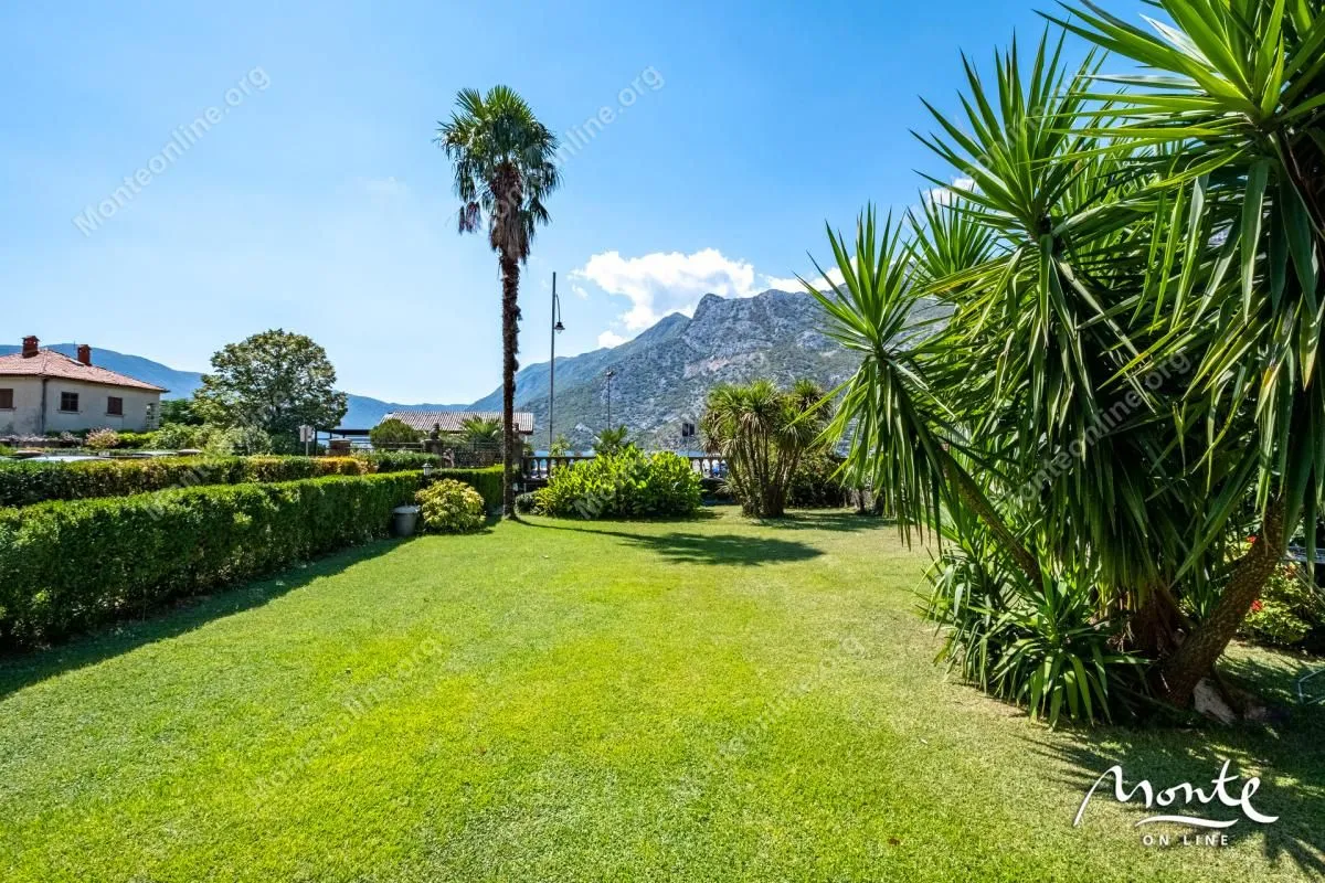Sale, house, 112m², Risan, Kotor