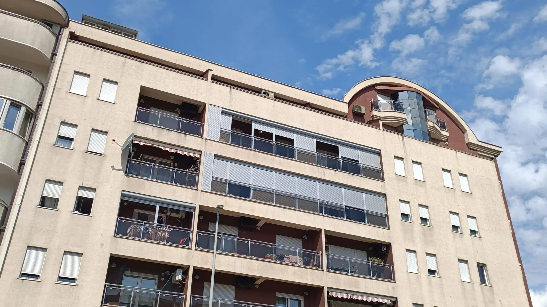 Prodaja, dvosoban stan, 87m², Preko Morače, Podgorica