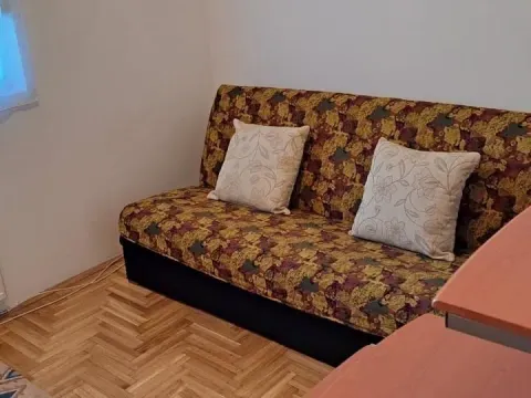 Izdavanje, trosoban stan, 60m², Nova Detelinara, Novi Sad Sve Podlokacije - image 18