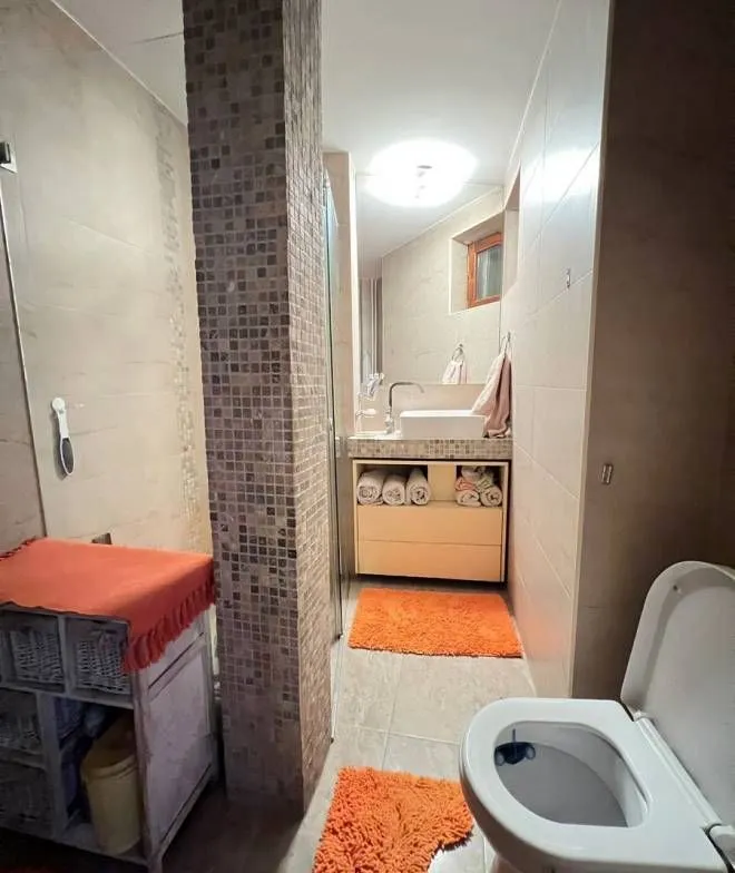 Izdavanje, dvosoban stan, 69m², Vračar Hram, Vračar Sve Podlokacije