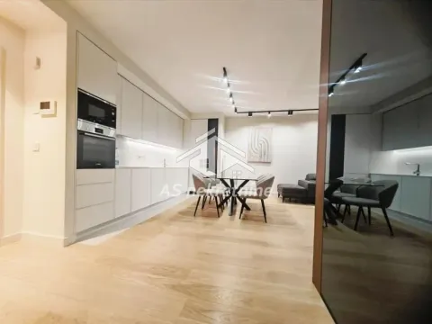Izdavanje, četvorosoban stan, 120m², Savski Venac, Beograd - image 6