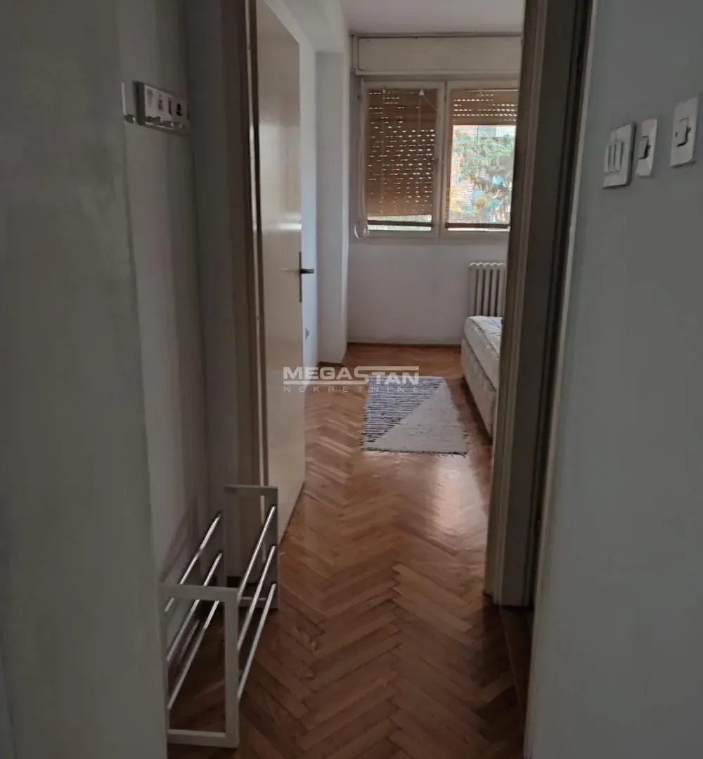 Rent, two bedroom apartment, 63m², Kalenić Pijaca, Vračar Sve Podlokacije