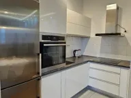 Izdavanje, jednosoban stan, 53m², City Kvart, Podgorica - image 2