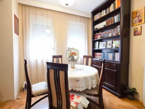 Izdavanje, trosoban stan, 96m², Stari Aerodrom, Podgorica - image 3