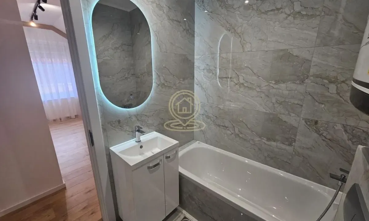 Prodaja, trosoban stan, 58m², Bulevar Oslobodjenja, Novi Sad Sve Podlokacije