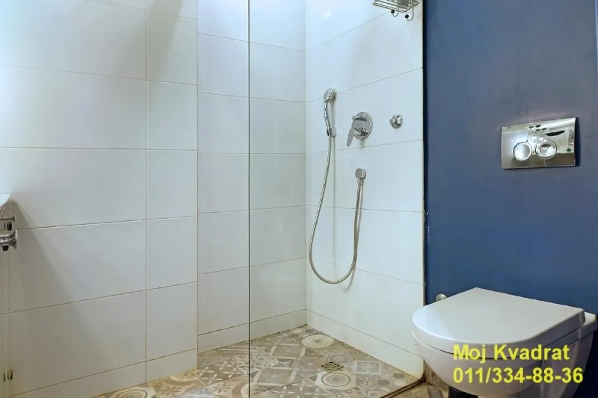 Prodaja, trosoban stan, 73m², Stari Grad, Beograd