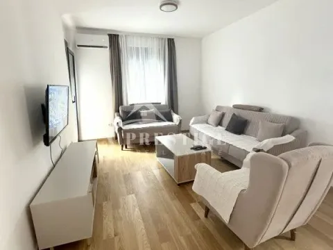 Izdavanje, jednosoban stan, 47m², City Kvart, Podgorica - image 6