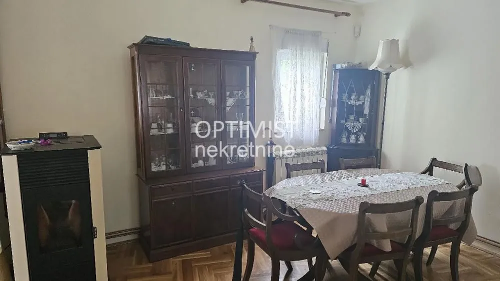 Sale, house, 176m², Batajnica, Beograd