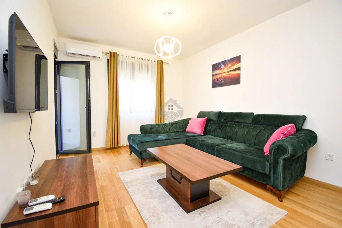 Izdavanje, jednosoban stan, 45m², City Kvart, Podgorica