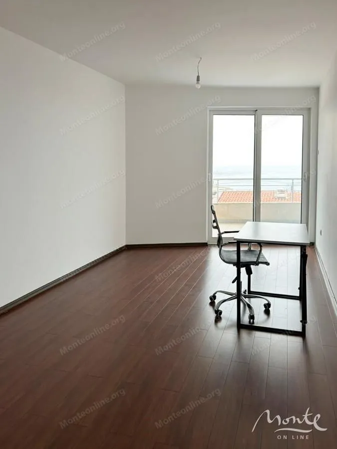 Sale, one bedroom apartment, 85m², Petrovac, Budva