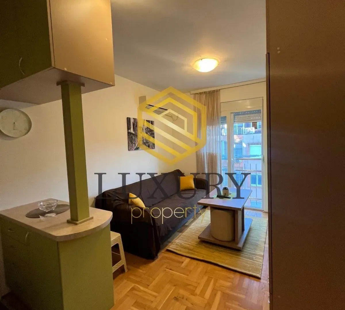 Prodaja, garsonjera, 19m², Krivi Most, Podgorica