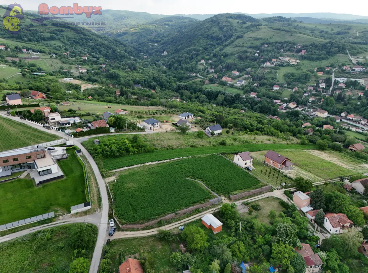 Prodaja, plac, 1100m², Rakovac, Novi Sad Sve Podlokacije