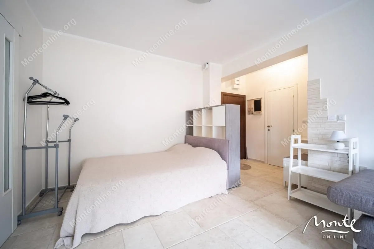 Prodaja, jednosoban stan, 59m², Dobrota, Kotor