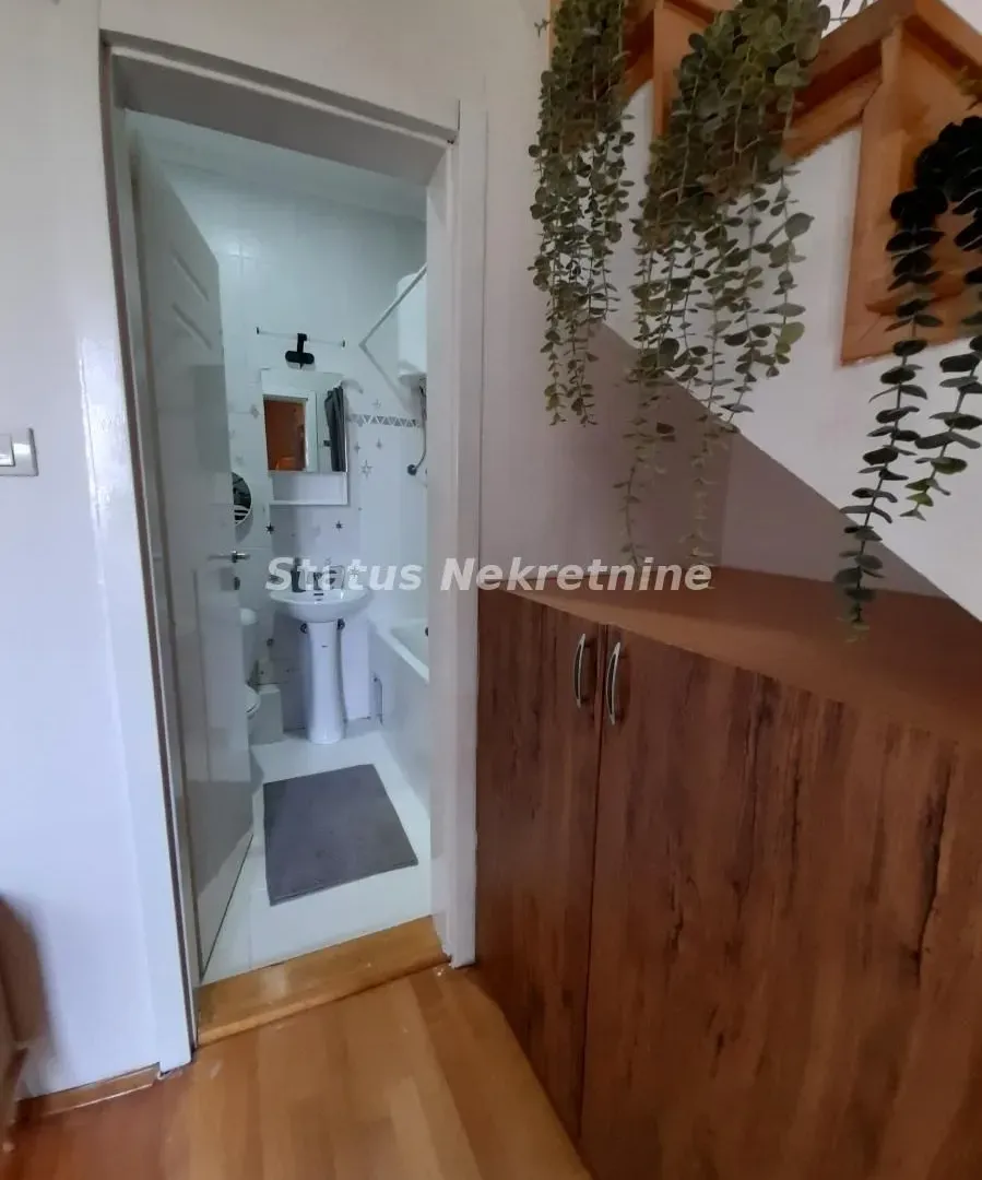Prodaja, jednosoban stan, 42m², Centar, Novi Sad
