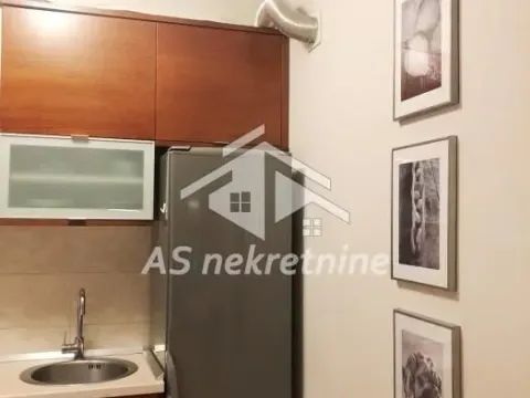 Rent, two bedroom apartment, 50m², Kalenić Pijaca, Vračar Sve Podlokacije - image 7