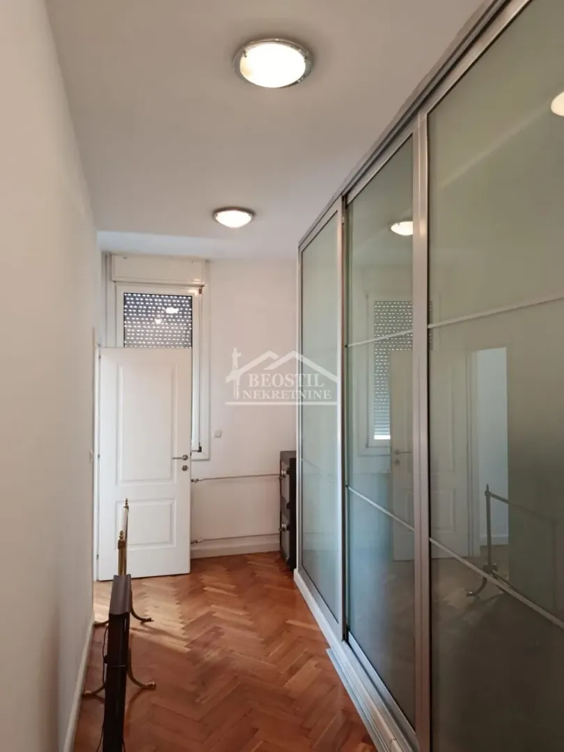 Rent, apartment, 370m², Botanička Bašta, Palilula Sve Podlokacije