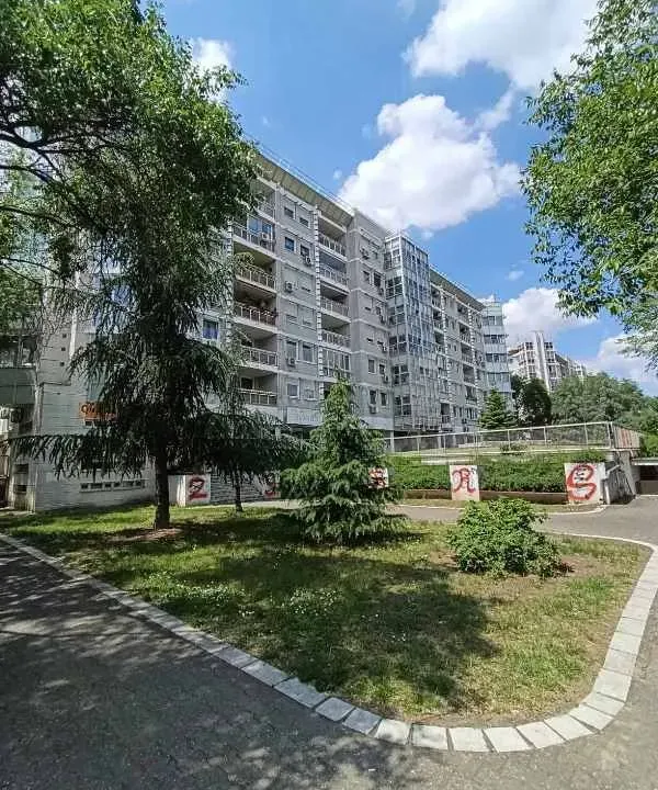 Izdavanje, trosoban stan, 88m², Novi Beograd Sve Podlokacije, Beograd