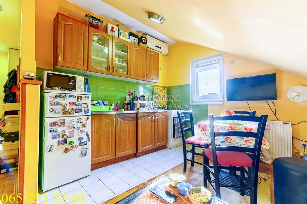 Prodaja, jednosoban stan, 31m², Kanarevo Brdo, Beograd
