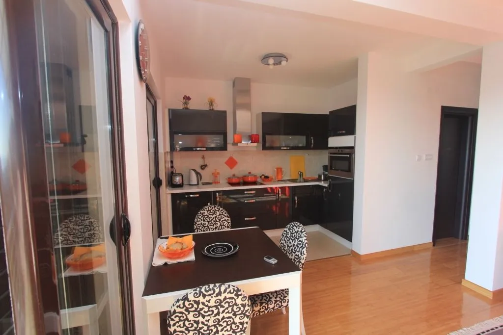 Prodaja, stan, 110m², Rafailovići, Budva