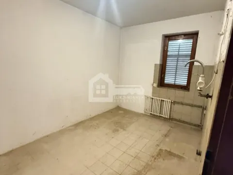 Sale, house, 220m², Čukarica, Beograd - image 4