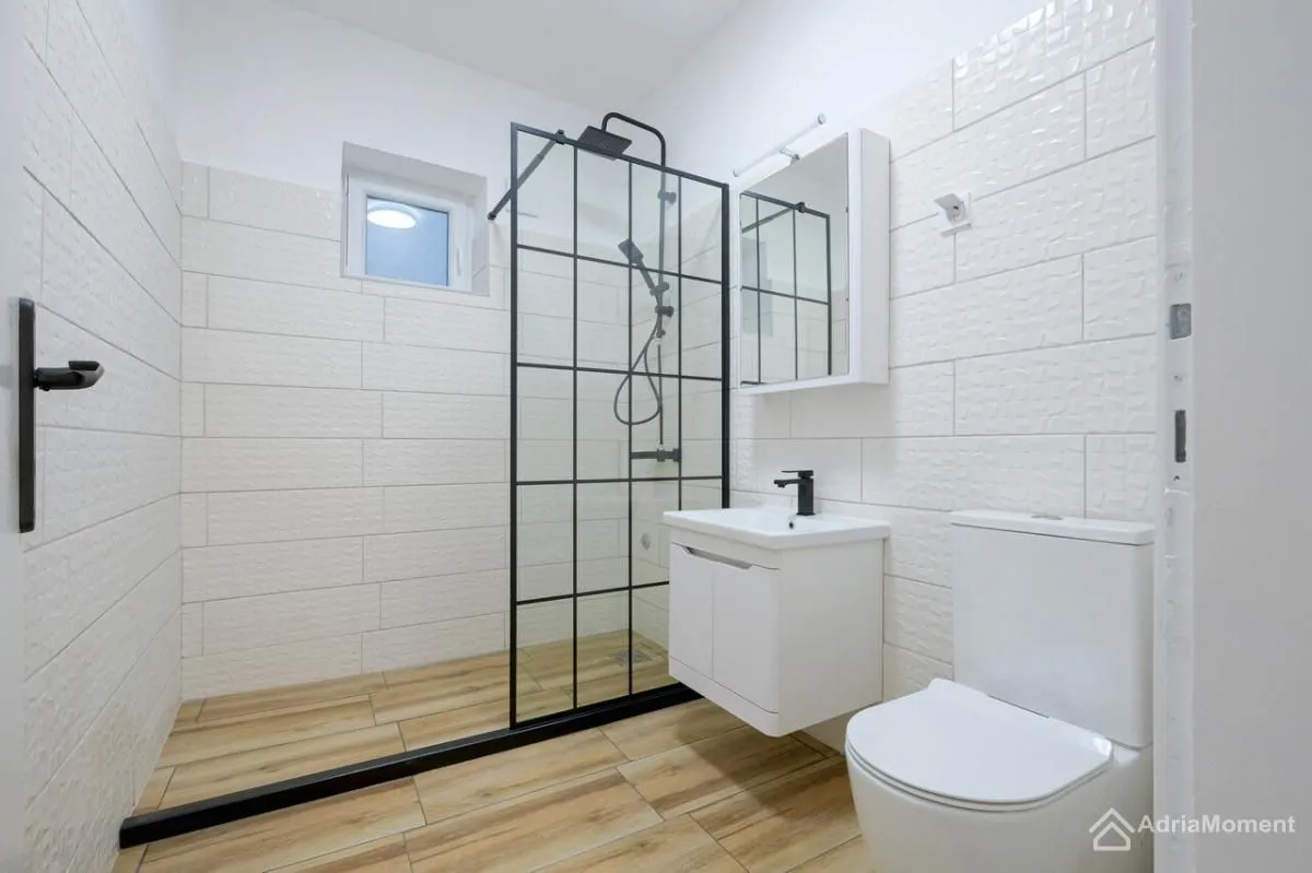 Prodaja, kuća, 118m², Tivat, Crna Gora