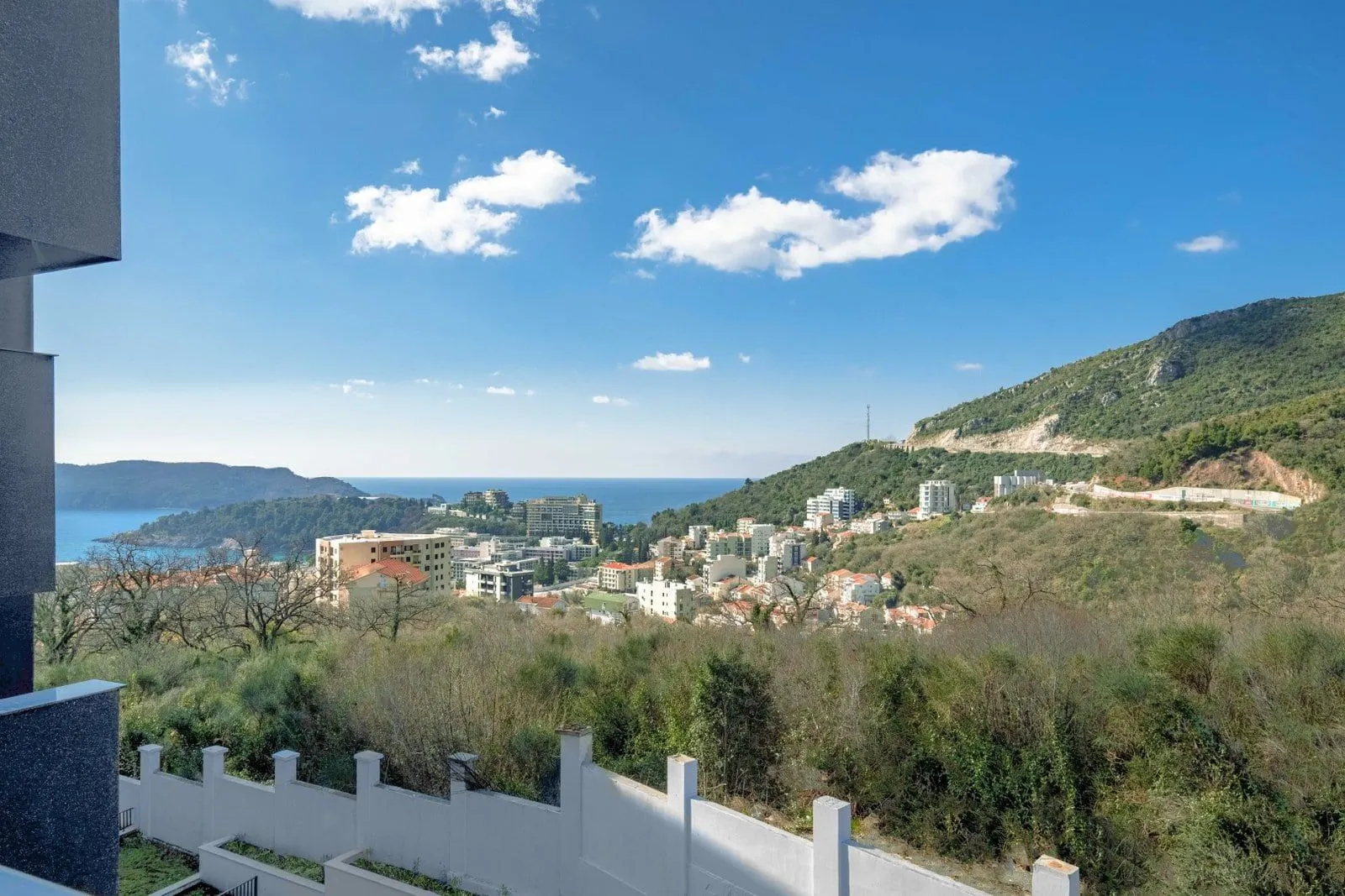 Sale, one bedroom apartment, 60m², Bečići, Budva