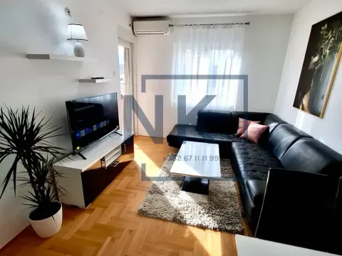 Izdavanje, jednosoban stan, 42m², Tuški Put, Podgorica