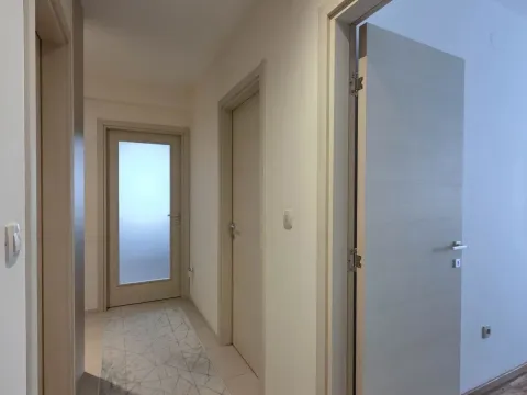 Izdavanje, dvosoban stan, 60m², Zabjelo, Podgorica - image 4