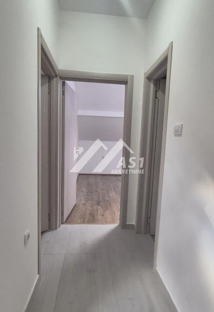 Prodaja, četvorosoban stan, 85m², Nova Detelinara, Novi Sad Sve Podlokacije