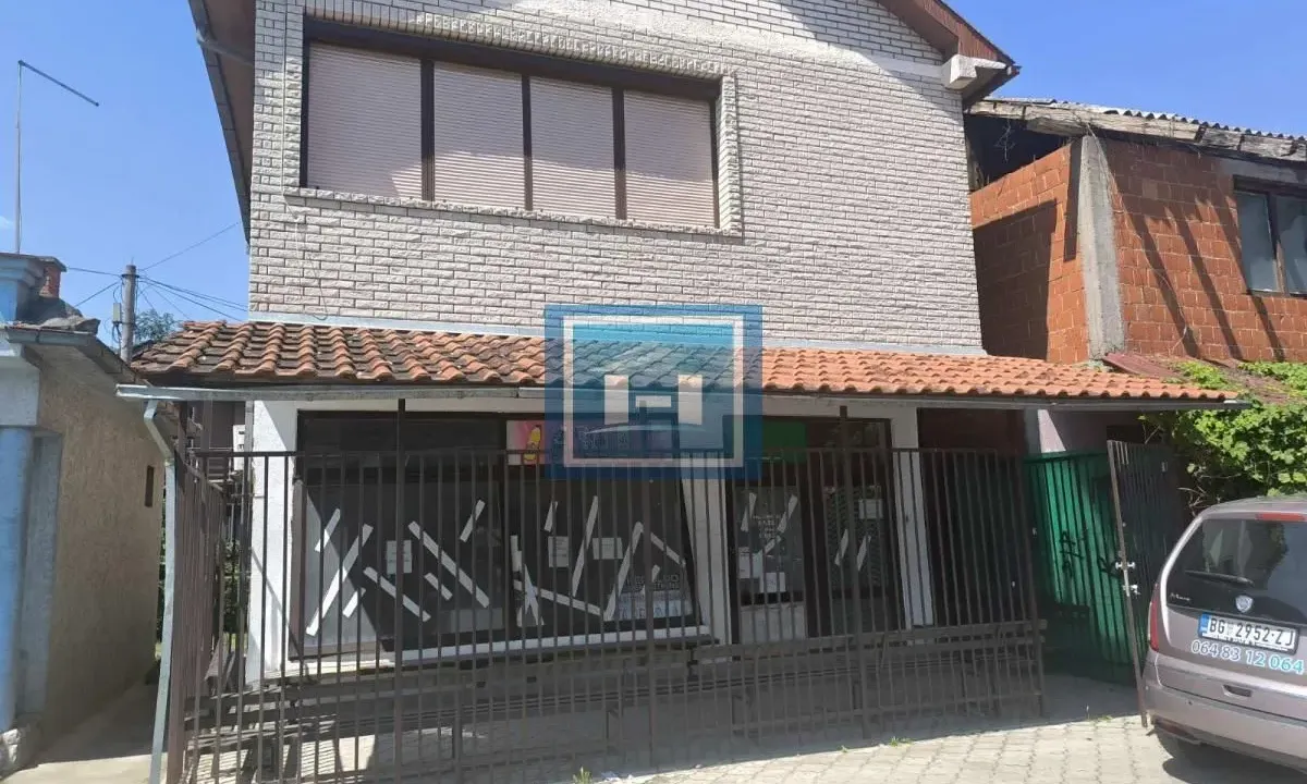 Sale, office space, 90m², Ćuprija, Srbija