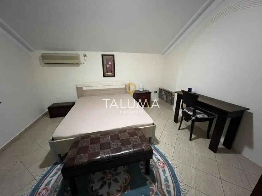 Rent, house, 200m², Donja Gorica, Podgorica