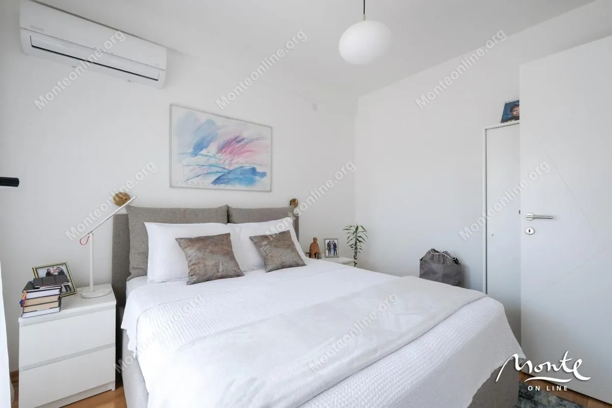Sale, two bedroom apartment, 63m², Tivat, Crna Gora